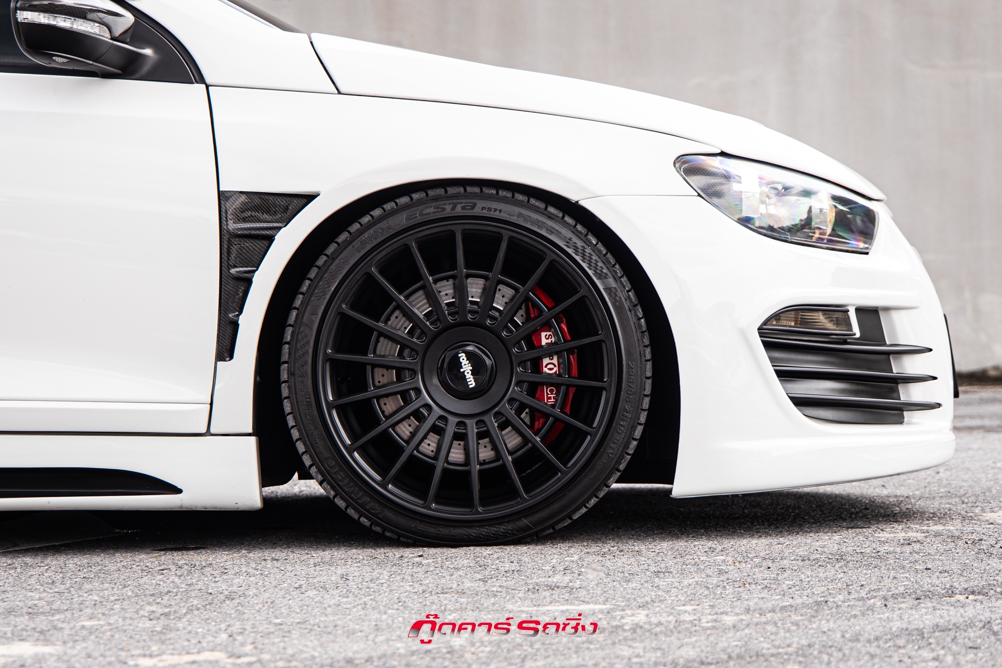 ภาพ ภาพสต็อก และรูปภาพR trademarkปลอดค่าลิขสิทธิ์ 3.1 พัน รายการ |  Shutterstock, image size:2048x1365